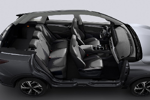 JAC JS6 Front And Rear Seats Together